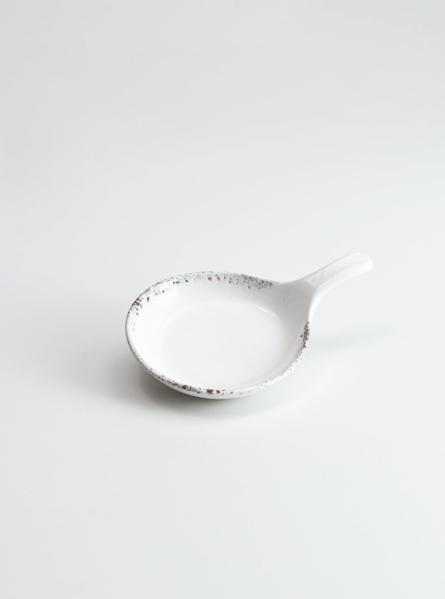 Небольшое сервировочное блюдо из камня Zafferano America с ручкой (набор из 4 шт.)