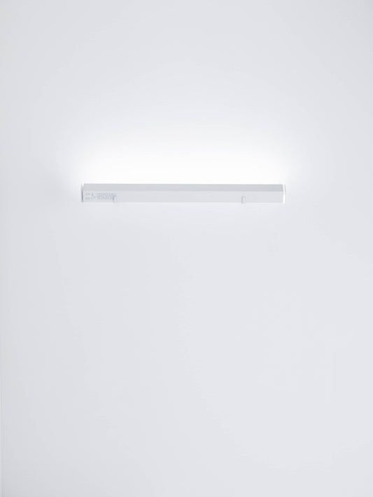 Светильник-карандаш Zafferano America с горизонтальным настенным креплением