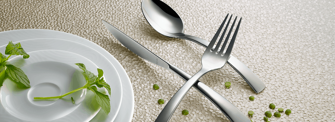 Corby Hall Metro Salad/Dessert Fork | Mirror Finish: 6327
